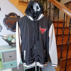 (F)NBA U Chucago Bulls bomber/ hoodie jacket size xl
